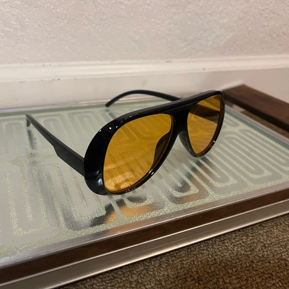 Black Aviator Full Frame Sunglasses with Yellow/Orange Lenses